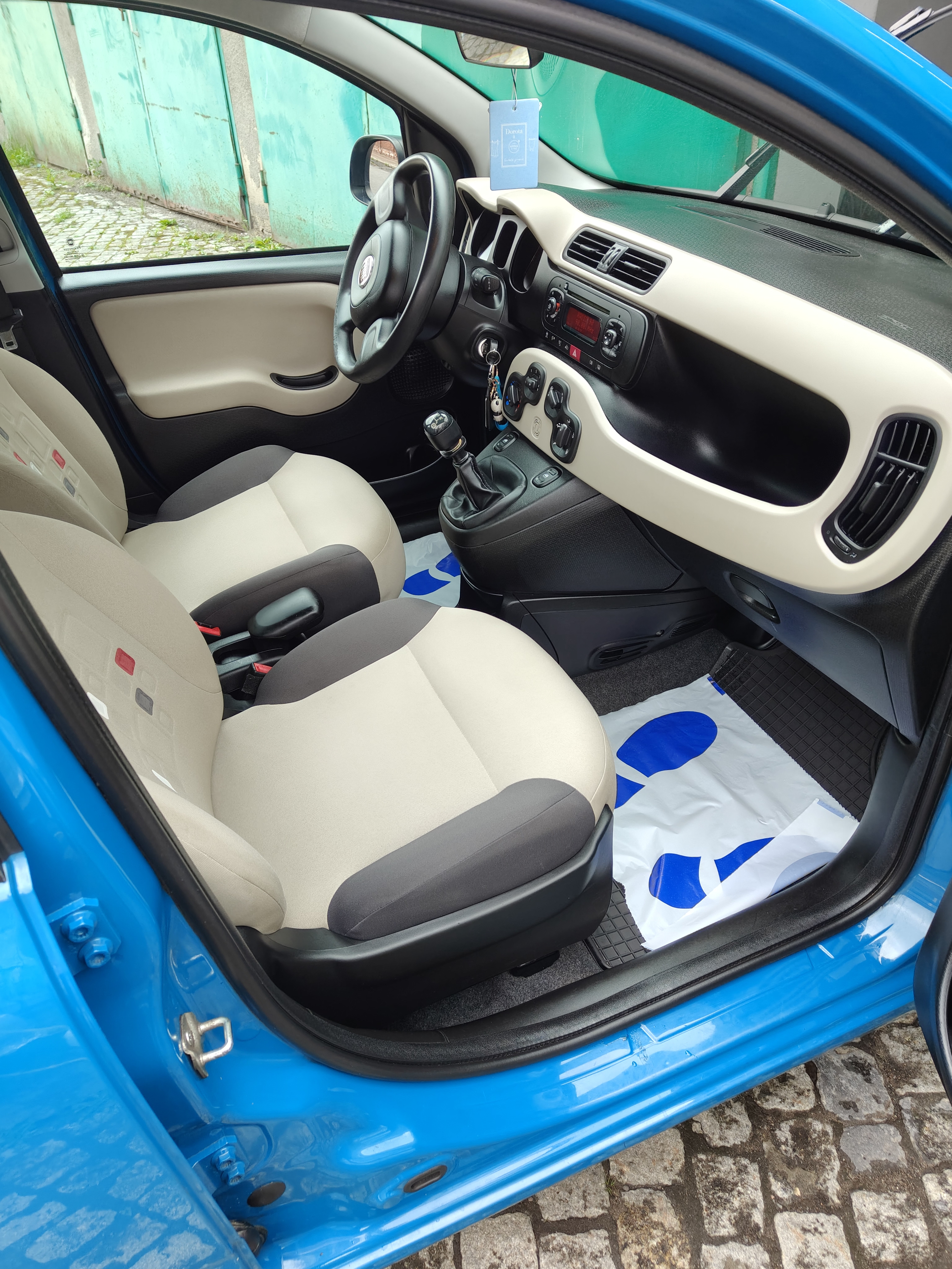 Wyczyszczony fiat panda